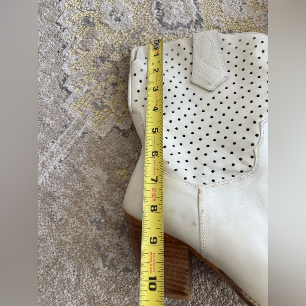 White Perforated Leather Western Boots Stacked Heel - Picture 15 of 16
